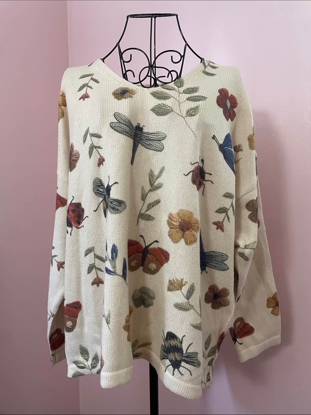 SHEIN Cream Scoop-Neck Sweater with Floral & Bug Motifs